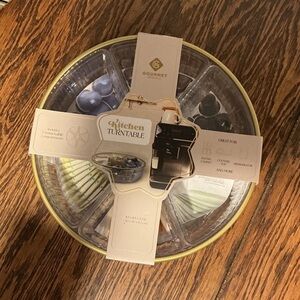 Gourmet Kitchen Turntable Lazy Susan - Clear with Gold Trim nwt